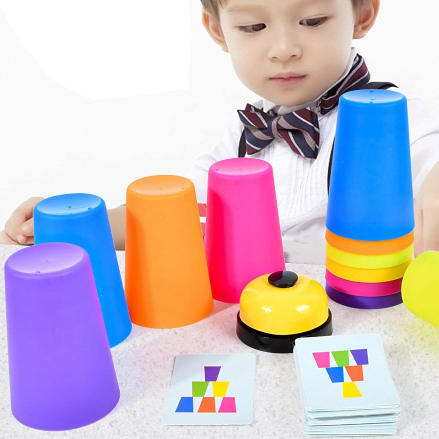 تحدي الأكواب